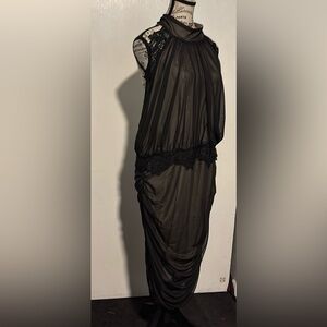 Elegant Black Sleeveless Backless Netting Lace Midi Dress Venus nwot